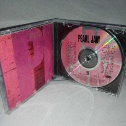 Cd Pearl jam ten albümü. 1992 Avusturya baskı. Orijinal. Sorunsuz çalışıyor.