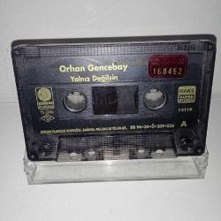 Kaset Orhan Gencebay yalnız değilsin. Orijinal, kartoneti yok. baştan sona dinlendi sorunsuz çalışıyor
