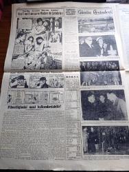 Cumhuriyet Gazetesi - 11 Ocak 1955 - yabancı dilli liseler yazan Nadir Nadi Başmakale -  başvekil Adnan Menderes Yarın Irak meclisinde konuşacak - başvekil Adnan Menderes ve Dışişleri vekili Fuat Köprülü Kerbela seyahatinde Nuri Sait Paşa ile birlikte helikopterden inerken fotoğraf - Edirne sular altında suların kapladığı 797 evden 53 ü çöktü - Merzuka Akçam müebbet hapse mahkeme oldu - migros'un açacağı 60 seyyar dükkan - filmciliğimiz nasıl kalkınır - Vali Fahrettin Kerim Gökay genelevlerin nakli meselesi için ne diyor - komünist için Yugoslavya anlaşması - verem Haftası yazan Burhan Felek - haftanın Spor olayları yazan Haluk San - Fenerbahçe enternasyonel atletizm Bayramı - milli takım ve Galatasaray'ın kıymetli basketbolcusu Erdoğan Partener henüz gelemiyor - Çelik hançer filmi elhamra sinemasında - Zoraki Diplomat yazan Yakup Kadri Karaosmanoğlu Yazı Dizisi - Sahte Kahraman Lawrence derleyen Samih Sami Yazı Dizisi - tarihe geçmiş büyük aşklar Kral 1. Fransua Ve Madam Dö Şatobrian