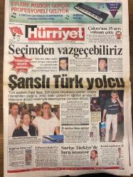 HÜRRİYET GAZETESİ DOĞUM GÜNÜ HEDİYESİ - 4 EYLÜL 1998 -TAM TAKIM 42 SAYFADIR -Yılmaz-Hüsamettin Özkan-Deniz Baykal-Fazıl Ilgaz-Oktay Ekşi-Ferai Tınç-Yazgülü Aldoğan-Marc Rosset-Ismail Cem-Bill Clinton-Hillary Clinton-Ecevit-Özal-Doğan Uluç  Seçimden vazgeçebiliriz-Şanslı Türk yolcu-Çakıcı’nın 35 ayrı vukuatı çıktı-Bu takıma güvenin-Löw’ün takviye ısrarı-Beşiktaş kapalı kutu-Tayfun sevinci-Şanslı Türk ölümden döndü-İki Amerikan uçağı havada çarpışıyordu-Lastiği parçalanan Türk uçağı zorunlu iniş yaptı-Ruslar Yeltsin’den bıktı-Konfederasyon çıkışı yanlıştı-Ecevit: Bizim için Kıbrıs sorunu çözüldü-Mesut Yılmaz-Deniz Baykal-Hüsamettin Cindoruk-Hikmet Sami Türk-Yavuz Gökmen-Cem Kafadar-Semra Sezer-Ömer Bilgin-Ertuğrul Özkök-Oktay Ekşi-Recai Kutan-Mesut Yılmaz-Aydın Menderes-Şemdin Sakık-Arif Sakık-Tufan Türenç-Yaşar Nuri Öztürk  Seçimden vazgeçilebilir-Marmaris’te yine jet-ski dehşeti-İnsan haklarına terör sınırlaması-Konvoyda kaza-Kartel marifetiyle muhalefet-Üniversitelere savaş-Susurluk ü
