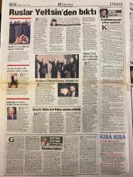 HÜRRİYET GAZETESİ DOĞUM GÜNÜ HEDİYESİ - 4 EYLÜL 1998 -TAM TAKIM 42 SAYFADIR -Yılmaz-Hüsamettin Özkan-Deniz Baykal-Fazıl Ilgaz-Oktay Ekşi-Ferai Tınç-Yazgülü Aldoğan-Marc Rosset-Ismail Cem-Bill Clinton-Hillary Clinton-Ecevit-Özal-Doğan Uluç  Seçimden vazgeçebiliriz-Şanslı Türk yolcu-Çakıcı’nın 35 ayrı vukuatı çıktı-Bu takıma güvenin-Löw’ün takviye ısrarı-Beşiktaş kapalı kutu-Tayfun sevinci-Şanslı Türk ölümden döndü-İki Amerikan uçağı havada çarpışıyordu-Lastiği parçalanan Türk uçağı zorunlu iniş yaptı-Ruslar Yeltsin’den bıktı-Konfederasyon çıkışı yanlıştı-Ecevit: Bizim için Kıbrıs sorunu çözüldü-Mesut Yılmaz-Deniz Baykal-Hüsamettin Cindoruk-Hikmet Sami Türk-Yavuz Gökmen-Cem Kafadar-Semra Sezer-Ömer Bilgin-Ertuğrul Özkök-Oktay Ekşi-Recai Kutan-Mesut Yılmaz-Aydın Menderes-Şemdin Sakık-Arif Sakık-Tufan Türenç-Yaşar Nuri Öztürk  Seçimden vazgeçilebilir-Marmaris’te yine jet-ski dehşeti-İnsan haklarına terör sınırlaması-Konvoyda kaza-Kartel marifetiyle muhalefet-Üniversitelere savaş-Susurluk ü