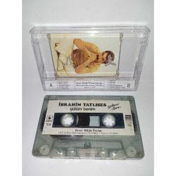 Kaset İbrahim Tatlıses gülüm benim gülümse biraz albümü. Dönem Kağıt Baskı. Bayar Müzik. orijinal koleksiyonluk