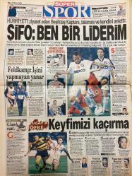 HÜRRİYET GAZETESİ DOĞUM GÜNÜ HEDİYESİ - 13 NİSAN 1999 -TAM TAKIM 40 SAYFADIR -Kahır mektubu-Ayşe Doğan-Demirel-Ertuğrul Özkök-Tansu Çiller-Mehmet Barlas-Kamuran Zeren-Sergen-Boliç-Fikret Ünlü-Adnan Polat-Şifo-Mehmet-Toschack-Feldkamp-Altaylı-Turgay Seren-Atilla Donat-Fatih Terim-Popescu-İlhan Soyler-Ziya Şengül-Korkut Göze-Ramazan-Ünal-Yavuz-Serkan-Bülent-Okan-Yasin-Moshoe-Moldovan-Donev-Zinnur Sarı-Murat Ilgaz-Bülent Tuncay-Korkmaz Yiğit-Hayyam Garipoğlu-Duran Akbulut-Aydoğan Semizer-Mümtaz Soysal  Kahır mektubu-Bir çare bulunsun-Masanın altından tekmeler savurdu-Çiller hırsından kendini tüketti-Demirel’i bordo bereliler korudu-Savaşın 18 aylık kurbanı-KKTC’de sahte diploma skandalı-Kavgaçı kimlik-Babuna için kötü haber-Canlı bombalar yakalandı-Yılmaz’ın kampanyası-Kalmak istiyorum-Boliç’e Avrupa kancası-Sporda konsey-Yeni sezon erken başlayacak-Polat’a tam destek-Bursa yarış sezonu bugün açılıyor-Şifo: Ben bir liderim-Feldkamp: İşini yapmayan yanar-Keyfimizi kaçırma-G.Saraylı uyan!-T
