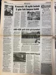 HÜRRİYET GAZETESİ DOĞUM GÜNÜ HEDİYESİ - 13 NİSAN 1999 -TAM TAKIM 40 SAYFADIR -Kahır mektubu-Ayşe Doğan-Demirel-Ertuğrul Özkök-Tansu Çiller-Mehmet Barlas-Kamuran Zeren-Sergen-Boliç-Fikret Ünlü-Adnan Polat-Şifo-Mehmet-Toschack-Feldkamp-Altaylı-Turgay Seren-Atilla Donat-Fatih Terim-Popescu-İlhan Soyler-Ziya Şengül-Korkut Göze-Ramazan-Ünal-Yavuz-Serkan-Bülent-Okan-Yasin-Moshoe-Moldovan-Donev-Zinnur Sarı-Murat Ilgaz-Bülent Tuncay-Korkmaz Yiğit-Hayyam Garipoğlu-Duran Akbulut-Aydoğan Semizer-Mümtaz Soysal  Kahır mektubu-Bir çare bulunsun-Masanın altından tekmeler savurdu-Çiller hırsından kendini tüketti-Demirel’i bordo bereliler korudu-Savaşın 18 aylık kurbanı-KKTC’de sahte diploma skandalı-Kavgaçı kimlik-Babuna için kötü haber-Canlı bombalar yakalandı-Yılmaz’ın kampanyası-Kalmak istiyorum-Boliç’e Avrupa kancası-Sporda konsey-Yeni sezon erken başlayacak-Polat’a tam destek-Bursa yarış sezonu bugün açılıyor-Şifo: Ben bir liderim-Feldkamp: İşini yapmayan yanar-Keyfimizi kaçırma-G.Saraylı uyan!-T