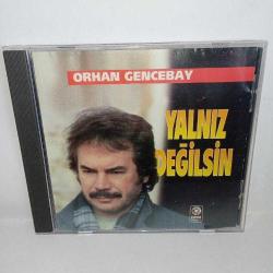 Cd Orhan Gencebay yalnız değilsin Albümü. orijinal. Kervan & Odeon 1994 sarı bandrollü dönem baskı albüm. Disk 10 üzerinden 9 koleksiyonluk