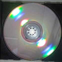 Cd Yeni Türkü Günebakan dünyanın kapıları. Orijinal, Göksoy 1990 dönem baskı albüm. disk ve kartonet 10 üzerinden 9. koleksiyonluk
