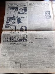 Cumhuriyet Gazetesi - 8 Aralık 1954 - En az geçim haddi Cumhuriyet Başmakale - Hüseyin Cahit Yalçın için CHP'li yapacağı toplantı dün menedildi - Kasım Gülek ve arkadaşları Dün Üsküdar cezaevi önünde ve caddede alınan inzibati tedbirler fotoğraf - hükümetin dün gece neşrettiği resmi tebliğ - CHP Üsküdar ilçe merkezi önünde atlı ve yaya polis Kuvvetleri - Adnan Menderes kabinesinde değişiklikler yapılacak - sermayadarların şeker stoku yapması önleniyor - yanan ormanlarda 50 gün röportajı yapan Yaşar Kemal Yazı Dizisi - Migros idare Meclisinin dünkü toplantısı - anlayış buhranı yazan Burhan Felek - gittikçe artan öğrenci sayısına İstanbul'da mevcut okullar kafi gelmiyor - Fenerbahçe bugün Beyoğlusporla karşılaşıyor - Türkiye voleybol birinciliği - sinema tarihinin en muazzam eseri Kovadis Melek Yeni ve Çemberlitaş sinemasında - bir fahişenin kurbanı filmi Beyoğlu yıldız ve Pangaltı yeni sinemalarında - Zoraki Diplomat yazan Yakup Kadri Karaosmanoğlu Yazı Dizisi - 3. Türk film festivali