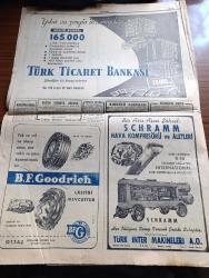 Cumhuriyet Gazetesi - 8 Aralık 1954 - En az geçim haddi Cumhuriyet Başmakale - Hüseyin Cahit Yalçın için CHP'li yapacağı toplantı dün menedildi - Kasım Gülek ve arkadaşları Dün Üsküdar cezaevi önünde ve caddede alınan inzibati tedbirler fotoğraf - hükümetin dün gece neşrettiği resmi tebliğ - CHP Üsküdar ilçe merkezi önünde atlı ve yaya polis Kuvvetleri - Adnan Menderes kabinesinde değişiklikler yapılacak - sermayadarların şeker stoku yapması önleniyor - yanan ormanlarda 50 gün röportajı yapan Yaşar Kemal Yazı Dizisi - Migros idare Meclisinin dünkü toplantısı - anlayış buhranı yazan Burhan Felek - gittikçe artan öğrenci sayısına İstanbul'da mevcut okullar kafi gelmiyor - Fenerbahçe bugün Beyoğlusporla karşılaşıyor - Türkiye voleybol birinciliği - sinema tarihinin en muazzam eseri Kovadis Melek Yeni ve Çemberlitaş sinemasında - bir fahişenin kurbanı filmi Beyoğlu yıldız ve Pangaltı yeni sinemalarında - Zoraki Diplomat yazan Yakup Kadri Karaosmanoğlu Yazı Dizisi - 3. Türk film festivali