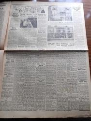 Cumhuriyet Gazetesi - 16 Temmuz 1956 - Dost Pakistan Devlet Reisi İskender Mirza Hararetle Karşılandı fotoğraf - Büyük Millet Meclisi Bugün  Yaz Tatiline Başlıyor - Nixon Başkan Eisenhower'e İzahat Verdi - 6. Kore Tugayımız Dönüyor - Işık Lisesinde Dün Sabah Yangın Çıktı fotoğraf - Rüyam Kotrasının Sahibi Haşim Mardini Yarışı Anlatıyor - Define Arayıcıları Çoğalıyor - Trenlerde Telefon - Karanlıkta Sesler Yazan Perihan Zorlu Yazı Dizisi - Mustafa Kemal Rus Heyeti İle Havzada Ne Konuştu - Karamürsel Araba Vapurunun Tecrübeleri - İsviçre'de Başaşağı Otel İnşa Edildi - İzmir Fuarı Hazırlıkları - Stalin'in Gizli Cinayetleri - Emekli Orgeneral Cemil Cahid Toydemir'in Cenazesi Kaldırıldı - Boston Senfoni Orkestrası Avrupa'da Turneye Çıkıyor - Karacaoğlan Yazan Yaşar Kemal Resimleyen Münif Fehim Yazı Dizisi - Sarışın Bomba Marilyn Monroe Lady Macbeht'i Oynamak İstiyor fotoğraf - Atletizmde Erkeklerde Beşiktaş Kızlarda Kurtuluş Birinci Oldu - 11. Enternasyonal İstanbul Tenis Turnuvası