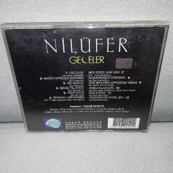 CD Nilüfer geceler albümü. Orijinal. Dinlemeyi etkilemeyen çizikler var. Sorunsuz çalışıyor.