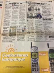 HÜRRİYET GAZETESİ DOĞUM GÜNÜ HEDİYESİ - 21 TEMMUZ 1999 -TAM TAKIM 48 SAYFADIR -Papandreu-Makarios-Ecevit-Ertuğrul Özkök-Oktay Ekşi-Hikmet Uluğbay-Turgut Tüfekçi-Tankut Dinç-Briegel-Kalli-Tsymbalar-Ahmet-Akagüloğlu-Naim Süleymanoğlu-Savaş Ağaoğlu-Bülent Tüfenkci-Pavarotti-Feldkamp-Şansal Sarıalioğlu-Vedat Okyar-Hakkı Yalçın-Şenes Erzik-Antay Kayaoğlu-Metin Seval-Mehmet Aydın-İsmail Er-Cansel Çiçekçi-Merve Kavakçı-Prof. Beyaz-Senol Çakır-Hülya Başaran-Muammer M. Başaran-Zehra Başaran-Melek Başaran-Ekrem Başaran  Tarihi İtiraf-4 Trilyonu Yakmak-Çözümden Sorun Yaratmak-Schröder 5 Türk İşadamıyla Buluşuyor-Yılmaz’dan Yanlış ve Haksız Eleştiri-Cezavelerinde Aşırı Son-Yunan Türk Kardeşliği-Ecevit İsteseydik Tüm Adayı Alırdık-Dünyanın Gözü Türkiye’de-9 Bankamız Dünya Devleri Arasına Girdi-Briegel’e Güvenin-Sezon Sonuna Kadar Kalli-Tsymbalar ile Ön Sözleşme-Kocaeli Ahmeti Vermiyor-Sellami’ye Yeşil Işık-Abaciev İşbaşında-İnönü’de Sessiz Gala-Küfürler Alpay’ı Yıktı-Çıplak Ayaklara 3 Yorum-Güzelle