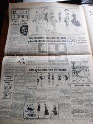 Cumhuriyet Pazar Gazetesi - 19 Temmuz 1953 - Yedi Dakika Yazan Doğan Nadi - renkli karikatür - bir burnun nasıl düzeltildiğini gördüm yazan Vasfiye Özkoçak  - Beş parasız dünya seyahati yazan A. Faulkner V. Vale - haftanın şakaları yazan Burhan Felek - hikaye Pamuk Prenses ve cücesi Yazan M. Reinhardt - beyazperde kahramanlarını dile getirenler Hayri Esen fotoğraf - Rita Hayworth şimdi de Üç boyutlu bir film çeviriyor fotoğraf - Avrupa film dünyasının en parlak yıldızı Silvana Mangano Yazan Feyyaz Tokar - Gregory Peck Kilimancaro filminde Ava Gardner'le beraber fotoğraf - Ev Kadın Moda köşesi - ölümünün 60. yıldönümünde Maupassant On Senede Yirmi Yedi Eser Vermişti Yazan Cenab Ozankan - boş vaktinizi hoş geçirmek için - Ademle Havva yazan Haluk Durukal - Japonya'da Geyşa kızları yeniden ortaya çıktı fotoğraf - Hava transatlantikleri ile Londra New York yolu 7 saate iniyor - İster İnan İster İnan İnanma Çizen Ripley - Gözsüz balık - Mississippi nehrinde ilk gemi
