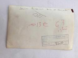 TÜRK SANAT MÜZİĞİ SANATÇISI SEVİM TUNA'NIN KIZI CANAN'IN EVLENDİĞİ GENÇLE ÇEKİLMİŞ ORİJİNAL BİR FOTOĞRAFI ve TAM AJANS'IN BU KONUDA YAZILMIŞ ORİJİNAL HABER METNİ, 2'Lİ SET - FOTOĞRAF 18 x 12 cm, HABER METNİ 29 x 17 cm  EBADINDA -SEVİM TUNA: ''KIZIM DOĞUM YAPTIKTAN SONRA DÜNYANIN EN GÜZEL BÜYÜKANNESİ ÜNVANINI LİZ'DEN ALACAĞIM'' DEDİ