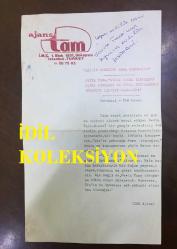 TÜRK SANAT MÜZİĞİ SANATÇISI SEVİM TUNA'NIN KIZI CANAN'IN EVLENDİĞİ GENÇLE ÇEKİLMİŞ ORİJİNAL BİR FOTOĞRAFI ve TAM AJANS'IN BU KONUDA YAZILMIŞ ORİJİNAL HABER METNİ, 2'Lİ SET - FOTOĞRAF 18 x 12 cm, HABER METNİ 29 x 17 cm  EBADINDA -SEVİM TUNA: ''KIZIM DOĞUM YAPTIKTAN SONRA DÜNYANIN EN GÜZEL BÜYÜKANNESİ ÜNVANINI LİZ'DEN ALACAĞIM'' DEDİ