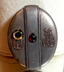 YAKUT TAŞLI ALTIN İŞLEMELİ BÜYÜK BOY GÜMÜŞ RESİMLİK   KOLYE UCU OLARAK KULLANILMAK İSTENİRSE UÇ TAKTIRILMALIDIR