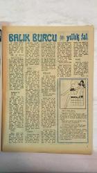SAMANYOLU ELBİSE PATRON İLAVELİ MECMUA DERGİ - 28 ŞUBAT 1974 - SAYI: 113 ERTAN ANAPA - FUNDA ANAPA - MEHMET TANERİ - SALİM DÜNDAR - AJDA PEKKAN - SENAY - HALE ÖNAL - MERAL AKKOR - VASFİ UÇAROĞLU - KAMURAN AKKOR - CEM KARACA - TIMUR SELÇUK - NURETTİN SELÇUK - ERSEN - SELÇUK URAL - ONNO TUNÇ - AYLA ALGAN - FERI CANSEL - MENEKŞE - FERDA BÜYÜKGÜNEŞ - NEBAHAT ÇEHRE - FIGEN HAN - SALİH GÜNEY - TANJU KOREL - NECLA NAZIR - FİKRET HAKAN - TUGAY TOKSÖZ - YILMAZ KÖKSAL - FİLİZ AKIN PARASIZ ELBİSE - BAHAR İÇİN DÜZ RENK ELBİSE - MÜZİK DÜNYAMIZ - SEVDİKLERİ SEVMEDİKLERİ - SİNEMA - FERİ CANSEL ALMANYA GEZİSİ - DÜŞMANLARIM ÇATLASIN FİLMİ - YEŞİLÇAM'A YERLEŞME KARARI - NEBAHAT ÇEHRE SİNEMAYA DÖNÜYOR - ARTIK SOYUNMAYACAK - ADANA YOLCUSU - KAHRAMANLAR FİLMİ - FİLİZ AKIN AVRUPA'DA - 36 SAYFA
