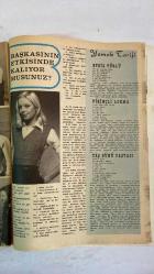 SAMANYOLU ELBİSE PATRON İLAVELİ MECMUA DERGİ - 10 MAYIS 1974 – SAYI: 712 HÜLYA DARCAN – TANJU KOREL – MİNE MUTLU – BAHAR ERDENİZ – ZUHAL YORGANCIOĞLU – IRA FÜRSTENBERG – GIULIANO GEMMA – NAZAN ŞORAY – ENGİN ÇAĞLAR – HULKİ SANER – METİN ERKSAN – HALE SOYGAZİ – OKSAL PEKMEZOĞLU – EKREM BORA – HALİT AKÇATEPE – OSMAN ALYANAK – ERKAN YOLAÇ – YILMAZ DURU – TÜRKAN DURU – SABAHAT DURU – MELEK GÖRGÜN – CEMİL UYANIK – ZEYNEP DEĞİRMENCİOĞLU – MEHMET BOZDAĞ – HÜLYA TUĞLU – REFİK HALİT KARAY EVLİLİK HAZIRLIĞI – SAHNEYE GEÇİŞLER – İTALYAN FİLM TEKLİFİ – SAUNA VE ZAYIFLAMA – GAZİNO VE FİLM ÇALIŞMALARI – YENİ FİLM PROJELERİ – YÖNETMENLİĞE GEÇİŞ – SENARYO DEĞİŞİKLİKLERİ – SİNEMA VE SAHNE DENGESİ – KİŞİLİK TESTİ: BAŞKASININ ETKİSİNDE KALIYOR MUSUNUZ? – YEMEK TARİFLERİ: ETSİZ TÜRLÜ, PİRİNÇLİ LOKMA, YAŞ GÜNÜ PASTASI - 36 SAYFA