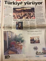 HÜRRİYET GAZETESİ DOĞUM GÜNÜ HEDİYESİ - 25 EKİM 1998 -TAM TAKIM 46 SAYFADIR -Ahmet Demir-Abdülmecid-Murat Bardakçı-Oktay Ekşi-Süleyman Demirel-Toshack-Hakan-Şükrü Erdem-Seba-Kurthan Fişek-Halil Kızılan-Yasin Kızılan-Abdullah Öcalan-Selami Altınok-Baykal-Zeynep Atikkan-Gülcin Yazıcıoğlu-Tayyip Erdoğan-Aydın Bolak  Basında yeni devir-Türkiye yürüyor-Ahmet Demir açığa alındı-Abdülmecid de yüzleştirdi-Bugün yürüyeceğiz-Aşkın: Bana da ihanet ettiler-AIDS maymunları vurdu-Dostluk kazansın-Seba’nın istifası cebinde-Sinyal veriyoruz-Ağabeyi kollarında şehit oldu-Bu ne perhiz bu ne lahana turşusu-PKK varoluş savaşı veriyor-Erken seçim yaklaştıkça ağzı bozulan konuşuyor-Türkiye yürüyor-Yiğidim aslanım burda yatıyor-Meslek onuru için-Mahkeme kapısı gibi banka-Tayyip Bey’in suç duyurusu-Pentagon’u Türkler havalandıracak