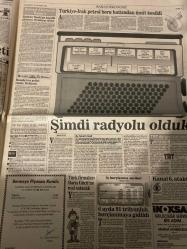 SABAH EKONOMİ GAZETESİ DOĞUM GÜNÜ HEDİYESİ - 29 AĞUSTOS 1992 -Bülent Eczacıbaşı-Enflasyon kapı ardında-Pirinç yardımında Yunan namussuzluğu-Uzan’lar Trabzon Çimento’ya talip-Kesici geri adım atınca “out” oldu-Umut manşet olmayanlarda-Türkiye-Irak petrol boru hattından ümit kesildi-Şimdi radyolu olduk-Eczacıbaşı’nın 3. sektörü-Değişmeyen tek gerçek, değişimdir-Ciller PTT’yi özelleştirerek 105 trilyon sağlayacakmış-Ankara çanağı kırdı-Finale tek kalan Apa oldu, ihale iptal-Japonlar, düşünen bilgisayar yapıyor-İş ve İşçi Bulma Kurumu işçi buluyor, iş bulamıyor