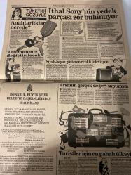 SABAH EKONOMİ GAZETESİ DOĞUM GÜNÜ HEDİYESİ - 2 TEMMUZ 1992 -Borsa-Döviz-Endeks-Gösterge sabah ekonomi sizi her konuda bilgilendirir-puan durumu-yükselenler-düşenler-borsa faresi-yatırımcının borsa günlüğü-Senem Erdil-Brooker gözüyle-cebinizdeki paranın seyir defteri-bankalarda uygulanan faiz oranları-günlük fon-fonlar-şirketlerden-en çok kazandıran hisse senetleri-en çok kaybettiren hisse senetleri-Dünya ekonomi basını-Ercan İnan-Basri Demirtaş-Aydın Demirel-Osman Ulagay-Gündüz Kılıç-Bayram Başaran-Ali Korkut-Meral Tamer-Reha Erus-Oto alarmı piyasasında panik-Maliye’nin gücü garibe yetiyor-627 milyon liralık rezalet-Karun gibi sendikalar-Otomatik para çekme makinalarına sakın ayran kola dökmeyin-Repo vurgununa dur denmeli-Karadeniz Ekonomik İşbirliği Bölgesi-Macaristan BMW’sini bir Türk kurtaracak-Düğmeciler ilk kez milli oldu-Kim kime ne kadar borçlu-Devlet de vatandaş da bu borcu zor bitirir-Kulüplere şirketleşmeden kırmızı kart-Anahtarlıklar nerede-İthal Sony’nin yedek parçası zor b