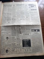 Hürriyet Gazetesi - 14 Nisan 1962 - İsmet İnönü huzur kapımızın önündedir asıl meselemiz ekonomik ilerleme dedi - ünlü rejisör Elia Kazan Ankara'ya geldi - Başbakan İsmet İnönü mahkum aileleri ile görüştü fotoğraf - Ragıp Gümüşpala ihraç kararlarını geri aldı - işçiler protesto toplantısı yaptı - Atina'da kanlı nümayiş 20 polis 25 talebe yaralandı - General Jouhaud idam cezasına mahkum edildi - burç falı - Abdülmecit'e ait çifte 5 bin liraya satıldı - Yul Brynner Atatürk köşkünü ziyaret etti - Suriye'de Nazım El Kudsi cumhurbaşkanı oldu - yeni bir aletle çocuğun cinsiyeti doğumdan önce belli oluyor - Real Madrid altıncı defa finalist oldu - Real Madrid Benfica finali fotoğraf - Fenerbahçe Karşıyaka maçı - Can Bartu'nun italya'daki itibarı Peşte'den sonra çok arttı - Ordu takımı Bugün Antalya'da oynuyor - kör bir köpek âmâ adama tam üç sene rehberlik etti - Burgiba ve yeni karısı fotoğraf - Avusturyalı 69 Profesör Dün İstanbul'a geldi - Fatoş karikatür - güngörmüşler karikatür