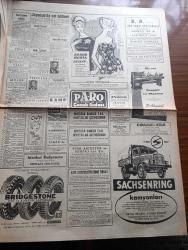 Cumhuriyet Gazetesi - 25 Mayıs 1960 - başvekil Adnan Menderes'in Yunanistan'ı ziyareti dün tehir edildi - İstanbul metrosu yeniden ele alındı - başvekil Nehru gitti fotoğraf - Kıbrıs'ta makarios görüşmede bir fayda görmüyor - kabaran dalgalar Japon şehirlerini alt üst etti 45 ölü 170 kayıp var - haber Gazetesi 10 gün kapatıldı - alfabe ile alakalı tartışmalar - Bahar Bayramı için Vatan caddesi'nde hazırlıklar fotoğraf - Eisenhower ve Zirve - sigara hakkında son görüşler - Hürrem Sultan yazan Feridun Fazıl Tülbentçi yazı dizisi - Joan Collins'in striptizi dillere destan oldu fotoğraf - seri ilanlar - Allah çocukları unuttu yazan Oya Baydar - atom çağının en büyük tehlikesi radyoaktif çöpler - kalp aldanmaz çizen Faruk Geç - Spor toto'nun 7 haftasında 12 maçı bilen yok - Roma olimpiyat stadı fotoğraf - Muharrem Dalkılıç 1500 de Türkiye rekorunu kırdı - Gül Çıray 800 de birinci oldu - basketbolcular Tuncer Ünal ve MC Gregor dünkü antrenmanda fotoğraf - Türkiye İskoçya maçı belirsiz