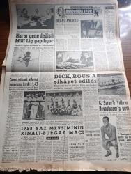 Milliyet Gazetesi - 20 Temmuz 1958 - İngilizler libya'ya çıktı - Kruşçev batılı liderlerle Nehru Ve Birleşmiş Milletler sekreteri derhal Konferansı çağırdı - Irak Kralı Faysala ait Aliye yatı Bebek koyunda fotoğraf - Kıbrıs'ta 5 Türk genci öldürüldü - Lefkoşe'de Tahtakale semtinde Ferruh Canbaz şimdi Türk gencinin EOKA tarafından vurulmasını Türk kadınları sokağa çıkma yasağına rağmen protesto etti fotoğraf - Irak Pakt'tan çekilmiyor - Nasır'ın bir kuryesi Dün İstanbul'dan geçti fotoğraf - Amerika Bağdat Paktı üyelerinden Irak'a karşı ihtiyatsız harekette bulunmamalarını istedi - Kral Faysal'ın mallarına el konuldu - İstanbul Ankara Radyosu Programı - cemiyet haberleri yazan Leyla Umar - bel kemiği ve demokrasi yazan Peyami Safa - İsmet İnönü bugün Eyüp ilçe kongresinde konuşacak - İstanbul'un yeni belediye reisi Kemal Aygün dün geldi - bir başka alem yazan Refik Cevat Ulunay - pazarlık köşesi yazan Halit Kıvanç - Gündüz kılıç gözü ile Anadolu'da Spor  - Kınalı Burgaz Maçı