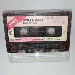 Kaset Atilla Kaya ıssız geceler albümü. Orijinal 1989 Kağıt Baskı. kartoneti yok. kaset baştan sona dinlendi sorunsuz çalışıyor