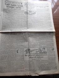 Cumhuriyet Gazetesi - 5 Aralık 1948 - açıklığa hasret yazan Nadir Nadi Başmakale - Celal Bayar babaeski'de çirkin bir tecavüze uğradı - bütçe komisyonu diyanet işleri bütçesini görüştü - tarım bakanı Cavit Oral'ın ağzından tarım siyasetini tenkit - diyanet işleri reisi Ahmet Akseki - Demokrat Parti il kurulumundan Bülent Danışman ihraç edildi - milli Türk Talebe birliğinin kuruluş yıldönümü vesilesiyle yaptığı miting Beyazıt meydanı'nda fotoğraf - 25 yıllık Galatasaray hocalarının jübilesi fotoğraf - Suriye ve Mısır'da kanlı karışıklıklar - haftanın şakaları yazan Burhan Felek - Hitler ile hesaplaşma yazan Dr. Schacht yazı dizisi - Letre İle Ayvaz yazan Falih Rıfkı Atay - Türk musiki üstadlarından Rakım El Kutlu Hoca vefat etti - Ankara'da Namık Kemal töreni - 1948-1949 Yunus Nadi mükafatı Atatürk'e Ait bir hatıra - bir yabancı filmi Taksim sinemasında - Truman'ın beyaz sarayda oturması menedildi  toplayan M. Kenan Kan - Müzeyyen Senar Işıl Turkuaz Gazinosunda - Leyla Hüsnü Yusuf Hüsnü