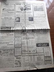 Cumhuriyet Gazetesi - 5 Aralık 1948 - açıklığa hasret yazan Nadir Nadi Başmakale - Celal Bayar babaeski'de çirkin bir tecavüze uğradı - bütçe komisyonu diyanet işleri bütçesini görüştü - tarım bakanı Cavit Oral'ın ağzından tarım siyasetini tenkit - diyanet işleri reisi Ahmet Akseki - Demokrat Parti il kurulumundan Bülent Danışman ihraç edildi - milli Türk Talebe birliğinin kuruluş yıldönümü vesilesiyle yaptığı miting Beyazıt meydanı'nda fotoğraf - 25 yıllık Galatasaray hocalarının jübilesi fotoğraf - Suriye ve Mısır'da kanlı karışıklıklar - haftanın şakaları yazan Burhan Felek - Hitler ile hesaplaşma yazan Dr. Schacht yazı dizisi - Letre İle Ayvaz yazan Falih Rıfkı Atay - Türk musiki üstadlarından Rakım El Kutlu Hoca vefat etti - Ankara'da Namık Kemal töreni - 1948-1949 Yunus Nadi mükafatı Atatürk'e Ait bir hatıra - bir yabancı filmi Taksim sinemasında - Truman'ın beyaz sarayda oturması menedildi  toplayan M. Kenan Kan - Müzeyyen Senar Işıl Turkuaz Gazinosunda - Leyla Hüsnü Yusuf Hüsnü