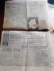 Cumhuriyet Gazetesi - 4 Haziran 1955 - Türkiye'de lisan meselesi Cumhuriyet Başmakale - Bulgar diplomatlarının efsane seyahatleri - Kore tugayımızın tatbikatı fotoğraf - İkinci Elmalı bendi dün törenle açıldı fotoğraf - belgrad'da kim kimi atlattı - Krutçef'e ait bir elbise hikayesi - Cumhur Reisi Celal Bayar Elmalı bendi açılışında kurdeleyi keserken fotoğraf - İngiltere'de grevler felaket halini aldı - Ordu futbol takımımız Dün şampiyon oldu fotoğraf - Ürdün Türk Irak Paktına katılıyor- Gina Lollobrigida'nın tekzibi - Japon Veliahtı Akihito tenis oynuyor fotoğraf - kalay meselesi yazan Burhan Felek - Futbol federasyonu'nun son kararı - Fenerbahçe Alman München takımı ile karşılaşıyor - profesyonel boks maçları - 1955 Cannes film festivali yazan Aydemir Balkan - otel Kralı Hilton 10 yıl önce meçhul bir kimseydi - avare filminin en güzel şarkıları sahibinin sesinde - dünya karikatürleri - resimli romanımız gizli define yazan George Simenon - Maraş ve Adıyaman pamuklu fabrikaları