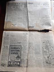 Cumhuriyet Gazetesi - 4 Haziran 1955 - Türkiye'de lisan meselesi Cumhuriyet Başmakale - Bulgar diplomatlarının efsane seyahatleri - Kore tugayımızın tatbikatı fotoğraf - İkinci Elmalı bendi dün törenle açıldı fotoğraf - belgrad'da kim kimi atlattı - Krutçef'e ait bir elbise hikayesi - Cumhur Reisi Celal Bayar Elmalı bendi açılışında kurdeleyi keserken fotoğraf - İngiltere'de grevler felaket halini aldı - Ordu futbol takımımız Dün şampiyon oldu fotoğraf - Ürdün Türk Irak Paktına katılıyor- Gina Lollobrigida'nın tekzibi - Japon Veliahtı Akihito tenis oynuyor fotoğraf - kalay meselesi yazan Burhan Felek - Futbol federasyonu'nun son kararı - Fenerbahçe Alman München takımı ile karşılaşıyor - profesyonel boks maçları - 1955 Cannes film festivali yazan Aydemir Balkan - otel Kralı Hilton 10 yıl önce meçhul bir kimseydi - avare filminin en güzel şarkıları sahibinin sesinde - dünya karikatürleri - resimli romanımız gizli define yazan George Simenon - Maraş ve Adıyaman pamuklu fabrikaları
