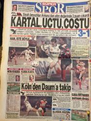 HÜRRİYET GAZETESİ DOĞUM GÜNÜ HEDİYESİ - 12 MART 1995 - TAM TAKIMI 48 SAYFADIR -Mehmet Şevket Eygi-Mesut Yılmaz-Metin Ersoy-Tuğçe Ersoy-Tansu Çiller-Süleyman Demirel-Hüsamettin Cindoruk-Barzani-Oktay Ekşi-Ertuğrul Özkök-Meltem Cumbul-Hakan-Hakan Şükür-Hayrettin Demirbaş-Suat Kaya-Arif Erdem-Savaş Demiralp-Mustafa Kocabey-Soner Tolungüç-Mustafa Aydoğdu-Aykut Kocaman-Oğuz Çetin-Hakan Şükür-Bosman-Erman Güraçar-Süleyman Oktay-Daum-Tümer-Hakan Ünsal-Madida-Ertuğrul Sağlam-Vedat Okyar-Güven Taner-Korkut Göze-Devrim Sağiroğlu-Rıfat Özbek-Ayla Eryüksel-Sinan Edemen-Meltem-Bektaş-Nihal-Fatih-Edip Akbayram-Tim Robbins-Morgan Freeman-Frank Darabont-Anthony Hopkins-Debra Winger-Richard Attenborough-Paul Newman-Robert Benton  Trilyonları topluyorlar-Mesut Yılmaz ağır konuştu-Metin Ersoy’u yakan ifade-Ligde keskin viraj-Kartal uçtu costu-Hah işte böyle-Metin ve Madida-Kara kafa-Köln’den Daum’a takip-Kara fırtınanın muhteşem dönüşü-Elveda hüzün-Bir zamanlar modeldi-O bir dayak arsızı-10 milyarlık tek