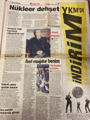 HÜRRİYET GAZETESİ DOĞUM GÜNÜ HEDİYESİ - 9 OCAK 1999 -TAM TAKIM 42 SAYFADIR -Hülya Avşar-Erez-Bülent Ecevit-Hikmet Ulugbay-Oktay Ekşi-Arda Atalay-Turgay Şeren-Abdülkadir Özgenç-Ali Şen-Rüştü Reçber-Balic-Löw-Sadi Kemal Yaşar-Süleyman Seba-Fatih Terim-Hakan Şükür-Burak-İlhan Söyler-Beyhan Güven-Sadık Albayrak-Sadık Korkmaz-Enis Berberoğlu-Hayyam Garipoğlu-Eren Kıpcı-Ebru Baki-Leman Küçükdevlet  İkitelli’de nükleer kaza-Yılmaz’ı şok eden intihar-Türkiye’nin ilk kadın komandosu-Topal’ın eşine 7.5 yıl istemi-Erez DTP’ye genel başkan oluyor-Ecevit Ulugbay krizini anlattı-Genelkurmay’ın hassas mesajları-Başkent’i sarsan metnin hikayesi-İnterbank’a el konuldu-Lidervekilleri-Günün yazısı-N’olur bana kıymayın-Hakan’ı vermezler-Kongre yasal değil-2000’de gidiyorum-Cimbom şahane-Bunlar da geçer-Beşiktaş tam gaz-Bir kez kararlı-Nükleer dehşet-Uzmanlar ciddi boyutlarda radyoaktif bir kaza-Radyasyon nedir-Kobalt gama ışınları saçıyor-Atom enerjisi tüketimcilerin görüşü-Yiğit stresi atlatamamış-Asıl m