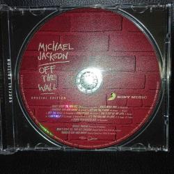 CD Michael Jackson Off the wall special edition albümü. Orijinal. Avrupa baskı, çok temiz, koleksiyonluk