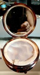 VINTAGE TAŞ DETAYLI PUDRİYER