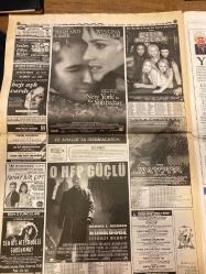 MİLLİYET GAZETESİ DOĞUM GÜNÜ HEDİYESİ - 17 ARALIK 2000 -TAM TAKIM 22 SAYFADIR  -Çetin Altan-Kumru Sönmez-Gani Müjde-Ülkü Tamer-Ece Temelkuran-Yasemin Çongar-Mine G. Kırıkkanat-Ali Rıza Kardüz-Sina Koloğlu-Zeynep Oral-İlber Ortaylı-Fazıl Say-Richard Gere-Winona Ryder-Samuel L. Jackson-Keanu Reeves-James Spader-Marisa Tomei-Björk-Catherine Deneuve-Joshua Jackson-Paul Walker-Kenan Işık-Mehmet Ali Erbil-Cem Davran-Ayşegül Sönmez-Mine Tülek Kahvelerde şimdi iki tavla bir okey arası defile seyretmek moda-Kahve bahane manken şahane-Çetin Altan’ın İstanbul’u-Gençlik niye kaçıyor-Rüzgarı bildiği gibi-Yemekli sinemalar-Yüzyılın el izleri-Sarhoş olma hakkım olmadı-Mehmet Ali daha gerçek-Hamilelik danışmanı-Kapının arkasında ne var-Beni boğuyor Sesler Ziller Bizler-Hep Aşık Vardı-O Hep Güçlü-Korkusuz İtirazı Olan-The Watcher-Sen Hiç Ateş Böceği Gördün mü-Balalayka-Kırmızı Gezegen-Karanlıkta Dans-Saklı Seçilmişler-El Dorado-Bu Kış Öyküsü-Tavuklar Firarda