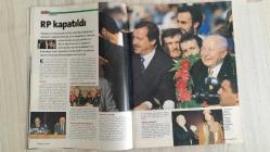 TEMPO – SAYI 577 – 31 ARALIK 1998 / 6 OCAK 1999 – 140 SAYFA – YILIN ADAMI: HASAN DENİZKURDU – YILIN KADINI: MONICA LEWINSKY – SUSURLUK SKANDALI ÇÖZÜLEMEDİ, ÇAKICI FRANSA’DA YAKALANDI – REFAH PARTİSİ KAPATILDI, ERBAKAN’A SİYASET YASAĞI – 75. YIL CUMHURİYET YÜRÜYÜŞÜ: 80 İLDE LAİK REFLEKS – CLINTON VE İSLAM’IN YILI – ABD–İRAN MAÇI: “PERSLER ABD’Yİ SEVİYOR” – KOSOVA KAZANI KAYNIYOR – SUHARTO’NUN SONU: ENDONEZYA SARSILDI – APO İTALYA’DA SIKIŞTI – VIAGRA YILIN İLACI OLDU – TÜRKİYE’DE MEŞHURLAR SİRKİ – DÜŞÜNCE HALA SUÇ: KALEM VE KÂĞIT DEMİR PARMAKLIK ARDINDA – İSLAMİ REFORM: KADINLAR İLK KEZ CENAZE NAMAZINDA – RUSYA’DAN BAŞLAYAN EKONOMİK KRİZ TÜRKİYE’YE ULAŞTI – DOĞANIN İNTİKAMI: 1998 FELAKETLER YILI – CUMHURİYET 75 YAŞINDA – KADIN TEMSİLİ %2.5: “DAHA ÇOK KADIN, DAHA İYİ SİYASET” – YAVUZ GÖKMEN VE ERHAN AKYİDE’YE VEDA – MODADA ZARAFET YENİDEN SAHNEDE – BEDAVA 1999 MASA TAKVİMİ – HER HAFTA: ESRA’NIN ON SORUSU, OLAYLAR VE ŞEYLER, DUMAN OLAN YERDE, GEÇTİ O GÜNLER, ‘O AN’IN PEŞİNDE, İTİRAF YAZIL