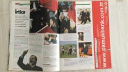 TEMPO – SAYI 577 – 31 ARALIK 1998 / 6 OCAK 1999 – 140 SAYFA – YILIN ADAMI: HASAN DENİZKURDU – YILIN KADINI: MONICA LEWINSKY – SUSURLUK SKANDALI ÇÖZÜLEMEDİ, ÇAKICI FRANSA’DA YAKALANDI – REFAH PARTİSİ KAPATILDI, ERBAKAN’A SİYASET YASAĞI – 75. YIL CUMHURİYET YÜRÜYÜŞÜ: 80 İLDE LAİK REFLEKS – CLINTON VE İSLAM’IN YILI – ABD–İRAN MAÇI: “PERSLER ABD’Yİ SEVİYOR” – KOSOVA KAZANI KAYNIYOR – SUHARTO’NUN SONU: ENDONEZYA SARSILDI – APO İTALYA’DA SIKIŞTI – VIAGRA YILIN İLACI OLDU – TÜRKİYE’DE MEŞHURLAR SİRKİ – DÜŞÜNCE HALA SUÇ: KALEM VE KÂĞIT DEMİR PARMAKLIK ARDINDA – İSLAMİ REFORM: KADINLAR İLK KEZ CENAZE NAMAZINDA – RUSYA’DAN BAŞLAYAN EKONOMİK KRİZ TÜRKİYE’YE ULAŞTI – DOĞANIN İNTİKAMI: 1998 FELAKETLER YILI – CUMHURİYET 75 YAŞINDA – KADIN TEMSİLİ %2.5: “DAHA ÇOK KADIN, DAHA İYİ SİYASET” – YAVUZ GÖKMEN VE ERHAN AKYİDE’YE VEDA – MODADA ZARAFET YENİDEN SAHNEDE – BEDAVA 1999 MASA TAKVİMİ – HER HAFTA: ESRA’NIN ON SORUSU, OLAYLAR VE ŞEYLER, DUMAN OLAN YERDE, GEÇTİ O GÜNLER, ‘O AN’IN PEŞİNDE, İTİRAF YAZIL