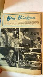 SAMANYOLU ELBİSE PATRON İLAVELİ MECMUA DERGİ - 8 OCAK 1976 — SAYI: 210 FATMA GİRİK - AUF YILMAZ - HALİT REFİĞ - ISKENDER DOĞAN - SEMİHA YANKI - HANS - ŞENAY - SEYYAL TANER - GÜZİN - BAHA - FÜSUN ÖNAL - NİLÜFER - RIZA SİLAHLI - FİKRET HAKAN - KAYA EREREZ - MERAL ORHONSAY - NEBAHAT ÇEHRE - YAVUZ DEMİR - İRFAN ÜNAL - SONIA VIVIANI - KIM REY - SHIRLEY KORIGAN - BARBARA - GIULIANO - ANDREA - NICOLA - FULVIA SİNEMA MÜZİK - YENİ YILA UMUTLU GİRİŞ - MÜZİKAL KOMEDİLER - AVRUPA GEZİSİ - PLAK YETERSİZLİĞİ - GİZLİ NİŞAN - SAHNE ELBİSELERİ - YURTDIŞI DAVETİ - SAHNE TEKLİFİ REDDİ - LP İSMİ - EVLİLİK KARARI - YAPIMCILIĞA GEÇİŞ - FİLM BAŞLANGICI - NİKÂH HAZIRLIĞI - YABANCI OYUNCU TUTKUSU - MODERN GİYSİLER - BENİ BIRAKMA - VİLLA ZİYARETİ - AMELİYAT HABERİ - GARANTİ TEKLİFİ - KESKİN BAKIŞLAR - KANSER ARAŞTIRMASı - 36 SAYFA