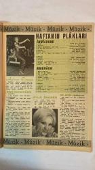 SAMANYOLU ELBİSE PATRON İLAVELİ MECMUA DERGİ - 13 OCAK 1972 — SAYI: 2 LOLO - PELÉ - LIZ TAYLOR - LIZA TODD - RICHARD BURTON - MICHAEL WILDING - CLAUDIA CARDINALE - AYBEN ERMAN - NAZAN BERK - RICHIE HAVENS - OSIBISA - RUSUF THOMAS - SIMON AND GARFUNKEL - ROD STEWART - SHIRLEY BASSEY - ELTON JOHN - HÜLYA KOÇYİĞİT - ERTEM EĞİLMEZ - BRIGITTE BARDOT - ROGER VADIM  SHOW PROGRAMI - DERİ KIYAFET MODASI - AİLE FOTOĞRAFI - MİNİ ETEK TEPKİSİ - BEDAVA ELBİSE DUYURUSU - KANTOYA GEÇİŞ - PLAK BİLGİ YARIŞMASI - PLAK LİSTELERİ (İNGİLTERE & AMERİKA) - FAN KULÜP ADRESLERİ - PLAK SİPARİŞİ İÇİN YURTDIŞI MAĞAZALAR - SİNEMADAN SAHNEYE GEÇİŞ - TUNÇ PLAK ANLAŞMASI - RICHIE HAVENS’IN MÜZİK TARZI - OSIBISA’DAN “WOYAYA” - REKLAM MÜZİĞİ TRENDLERİ - SOUL DANS AKIMLARI - SIMON & GARFUNKEL AYRILIĞI - ROD STEWART LİSTE BAŞI - MÜZİK ÖDÜLLERİ - HÜLYA KOÇYİĞİT’İN 1972 PROGRAMI - “BEYOĞLU GÜZELİ” VE “FERYAT” FİLMLERİ - BRIGITTE BARDOT & ROGER VADIM BAHAMA GEZİSİ - DOSTLUK AÇIKLAMASı - 36 SAYFA