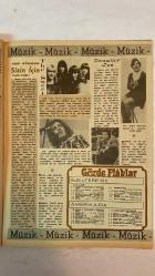 SAMANYOLU ELBİSE PATRON İLAVELİ MECMUA DERGİ - 21 EYLÜL 1972 — SAYI: 38 HÜLYA KOÇYİĞİT - ÖZDEMİR ERDOĞAN - AYKUT IŞIKLAR - ÖMER AYSAN - ZÜMRÜT - GÜZİN-BAHA - AYTEN ALPMAN - SALİM DÜNDAR - ARDA KARDEŞ - SANAR YURDATAPAN - HÜMEYRA - EMEL SAYIN - ASU MARALMAN - REYMAN ERAY - MARK ARYAN - SELÇUK AK - COUNTRY JOE - SWEET - JOE COCKER - JANIS JOPLIN - VIKKI CARR - DEREK AND THE DOMINOS - ERIC CLAPTON  MODA RENKLİ YÜNLÜ KAZAKLAR - KIŞLIK AKSESUARLAR - BERELER VE KEPLER - PEÇETEDEN GECELİK DİKİMİ  MÜZİK ÖZDEMİR ERDOĞAN’IN SAHNE KRİZİ - ORKESTRA DAĞILMA KARARI - GÖZDE PLAKLAR: ÖLÜM ALLAHIN EMRİ, AŞK BÖYLEDİR, KAZAN DAĞI, AĞLIYORMUŞSUN - “AĞLIYORMUŞSUN” ŞARKI SÖZLERİ - SALİM DÜNDAR’DAN İSPANYOL FOLK MİZANSENİ - ARDA KARDEŞ’İN YENİ PLAĞI - HÜMEYRA’NIN FESTİVAL KRİZİ - EMEL SAYIN’A SANAT ELÇİLİĞİ GÖREVİ - ASU MARALMAN’IN “OY LELLİ KÖY” PLAĞI FRANSA’DA - SELÇUK AK’TAN BERLİN MÜZİK MEKTUBU - YURDAER DOĞULU’NUN MODERN TÜRK MÜZİĞİ - COUNTRY JOE’DAN ROCK’N ROLL’A DÖNÜŞ - SWEET’TEN “WIG BAM B - 36 SAYFA