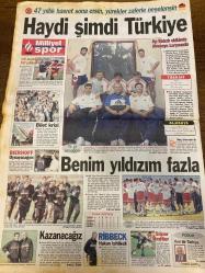 MİLLİYET GAZETESİ DOĞUM GÜNÜ HEDİYESİ - 10 EKİM 1998 -TAM TAKIM 34 SAYFADIR -Demirel-Hatemi-Hüsnü Mübarek-Walesa-Zeynep Oral-Mustafa Doğan-Bierhoff-Halil Özer-Hakan-Ribbeck-Togay Bayatlı-Erhan Telli-Deniz G. Malgir-Nedim Şener-Şeref Oğuz-Fuat Miras-Nejat Koçer-Hasan Aslan-Fuat Yüksel-A. Edip Sirmen-Çetin Şencan  Karışan yanar-Uyuyan dev uyandı-Hatemi’ye mektup-TSK: Hazırız-Tinerci caniler cinayet makinesi-Sınırsız-Üçüncü bir yol bulunmalı-Yılmaz: 99’da krize dikkat-Haydi şimdi Türkiye-Benim yıldızım fazla-Kazanacağız-Ribbeck Hakan tehlikeli-Süper Ümitler-Yeni bir Türkiye-Rosenborg’un gözü şampiyonlukta-Norveç’te hep yeniliyoruz-Federasyon hatadan döndü-PAF takımını yendiler-99’da kriz var, önleminizi alın-Fazilet’e eğitim sizler veriyor-Doğu’ya kültürel hak ve yatırım için müdahale-Küresel krizde 16 riskli ülke-İşadamları enflasyonda ümitsiz  Türkiye komşularıyla sorunları çözecek güç ve kararlılıktadır-Apo’yu bize teslim edin-Suriye ordusu-TSK: Hazırız-The Economist-Yılmaz: 99’da kriz