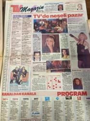 MİLLİYET GAZETESİ DOĞUM GÜNÜ HEDİYESİ - 17 ŞUBAT 1993 -SADECE 24 SAYFADIR -Deniz Baykal-Bülent Ecevit-Halit Oral-Hikmet Çetin-Yalçın Doğan-Tanju Çolak-İslam Yücel-Erdoğan Şenay-Ömer Üründül-Orhan Boran-Ayşen Kırca-Elif İlker-Mustafa Yalın-Aysun Kocadağ-Necdet Menzir-Tolga Şardan-Ali Sirmen-Ercan Altazlı  Baykal’dan açık çek-Ecevit’ten ret-Basıma buyruk değilim-F.Bahçe nefes kesti-Trabzon kaza yaptı-Oğuz ile Novak tartıştı-TV’de neşeli pazar-Daha iyi bilen varsa gelsin-Kamhi’nin tetikçisi Kuleli’den-Görünmeyen Adamın Maceraları-Güzel ve Çirkin-Jurassic Park-Vegas’ta Balayı-Zehirli Sarmaşık-Birkaç İyi Adam-Bodyguard-Köhne Bizans-Madonna-Evde Tek Başına 2-Harrison Ford Patriot Games  CHP Genel Başkanı Baykal SHP’ye birleşme çağrısı yaptı-DSP lideri Bülent Ecevit birleşmeye yanaşmadı-Menzir uyuşturucu operasyonlarıyla ilgili eleştirilere yanıt verdi-Sarıyer Fenerbahçe karşısında mağlup oldu-İkinci yarıda çabaları sonuç verdi-Orhan Boran TV programı sundu-Sibel Asna ve Ayşen Kırca televizyo