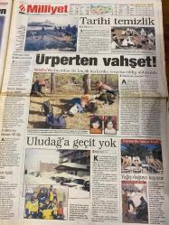 MİLLİYET GAZETESİ DOĞUM GÜNÜ HEDİYESİ - 11 OCAK 2000 - TAM TAKIM 28 SAYFADIR -Fikret Bila-Güngör Cıvaoğlu-Sami Kohen-Halil Özer-Vedat Danacı-Bilal Meşe-Gürcan Bilgiç-Metin Oktay-Ahmet Dursun-Atilla Gökçe-Mesut Yavuz-Serhat Ayvan-Yasemin Congar-Tülin Tosun-Yüksel Çakırloğlu-Ahmet Işık-Ali Oktener-Nilgün Cerrahoğlu-Serdar Benli  Apo için gizli oturum-Topla fişi sık dişi-KKTC-AB teması-Kola içti hayatı değişti-Fener’de huzur yok-Bir zamanlar korkuydu-Tarihi temizlik-Ürperten vahşet-Uludağ’a geçit yok-İki Türkiye’ye bedel birleşme  MHP’nin gizli oturum önerisi mecliste gündeme geldi-Vergi iadesinde çalışanları hayal kırıklığı bekliyor-Grip bayram yaptı-Tarkan’a hücum-KKTC-AB temasında yeni gelişme yaşandı-Fenerbahçe’de transfer sıkıntısı yaşandı-Zeman tedirgin-Ahmet Dursun’un performansı değerlendirildi-Deplasman maçları konuk takımlar için puan umudu oldu-Antalya’da kaçırılan iki küçük kardeş tecavüz edilip öldürüldü-Uludağ kar nedeniyle kapandı-Erzurum’da güneş Güney’de havuz keyfi yaşan