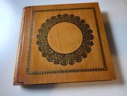 KİTAP FORMUNDA ESKİ AHŞAP KUTU...