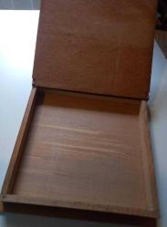 KİTAP FORMUNDA ESKİ AHŞAP KUTU...