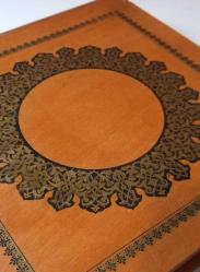 KİTAP FORMUNDA ESKİ AHŞAP KUTU...