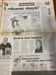 MİLLİYET GAZETESİ DOĞUM GÜNÜ HEDİYESİ - 28 TEMMUZ 1998 - TAM TAKIM 28 SAYFADIR -Melih Aşık-Ercan Akyol-Turhan Selçuk-Yavuz Donat-Abdülkadir Akarsu-Mehmet Keçeciler-Sami Kohen-Serhat Oğuz-Orhan Sungurlu-Ertuğrul Erbaş-Abdullah Karakuş-Zülfikar Doğan-Şeref Oğuz-Yalim Erez-Ali Erdemir-Doğan Heper-Erdal İnönü-Kürşat Yılmaz-Kenan Evren-Çevik Bir-Murat Yetkin Hem ağlarım hem giderim-Firarî Yılmaz’ın ilginç ilişkileri-Kravatsız zirve-Campbell imzaya geldi-Yeni kurallar-5 milyarınız olsaydı-Şimdi de tarım başarısı-Evren Çevik Bir iyi asker-Afta kapsam tartışması-Yılmaz’ın ilginç bağlantıları-Metin Toker-Taha Akyol-Nilgün Cerrahoğlu-Güneri Cıvaoğlu-Taki Berberakis-Tuna Sakallı-Abbas Güçlü-Tamer Heper Kravat­sız diplomasi-Avrupa Konferansı’na katılın-Demirel’den mektup-Pangalos’un cambazlığı-Castro ABD’ye işbirliği önerdi-Şahab 3 havada infilak etmiş-İhalelerde hedef şaştı-Yaz kampları öğrencilerin gözdesi