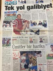 MİLLİYET GAZETESİ DOĞUM GÜNÜ HEDİYESİ - 27 MART 1999 - TAM TAKIM 34 SAYFADIR -Fügen Gülertekin-Güneri Cıvaoğlu-Mustafa Denizli-Bilal Meşe-Attila Gökçe-Ömer Üründül-Yaşar Saygı-Mesut Yavuz-Kemal Sunal-Metin Akpınar-Rafet El Roman-Meltem Cumbul-Sezen Aksu-John Carpenter-James Woods-Sandra Bullock-Nicole Kidman-Coşkun Özek-Nesrin Şener-Güngör Uras-Eylem Türk-Faruk Keskin-Fikret Bila-Doğan Heper-Turhan Selçuk-Tarık Aslan-Abdullah Öcalan-Hakan Tokgöz Yeni hedef Sırp askeri-Kalbim Kosova’da-Dört mevsim tatil-ABD cezaevinde bir Türk-Tek yol galibiyet-Ümitler bir harika-Sinaçetin Propaganda-Vampirler-Bir böceğin yaşamı-Aşkın büyüsü-Krizde olana vergi yok-Tatil tercihi yurt dışı-Apo’ya bayramlık-MGK’dan teslim ol çağrısı-Yargıda şehit kimdir tartışması-Derya Sazak-Arife Avcu-Tansu Çiller-Recai Kutan-Hikmet Sami Türk-Taha Akyol-Haslet Soyöz-Osman Yağmurdereli-Mesut Yılmaz-Eyüp Aşık-Berna Yılmaz-Nazım Alpman-Aziz Borutçina Erdoğan’dan son gösteri-Genelkurmay irtica hâlâ ayakta-Çiller gazetecileri